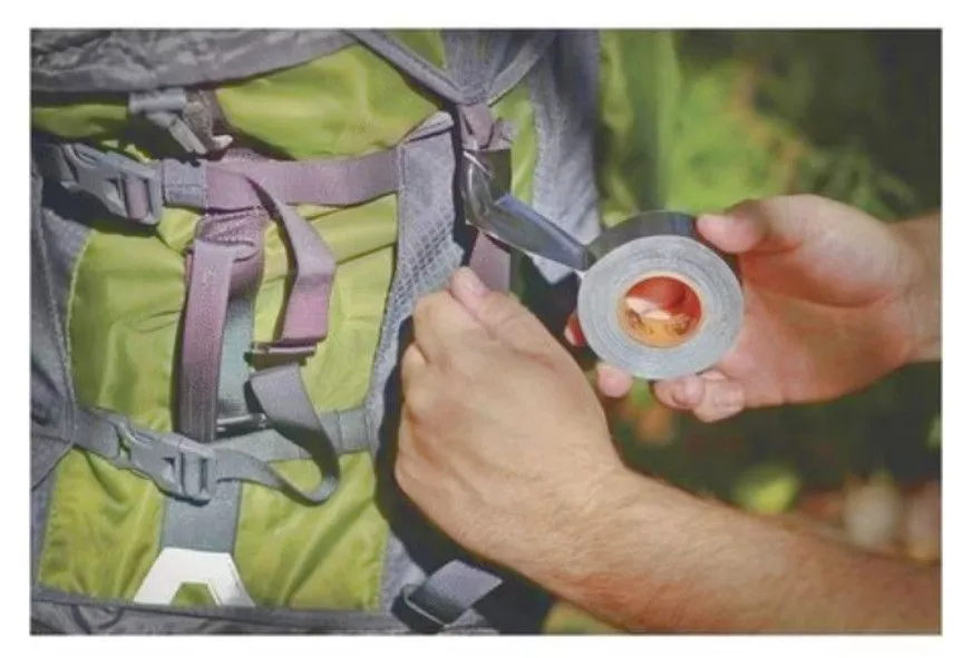 GORILLA TAPE TO GO 1